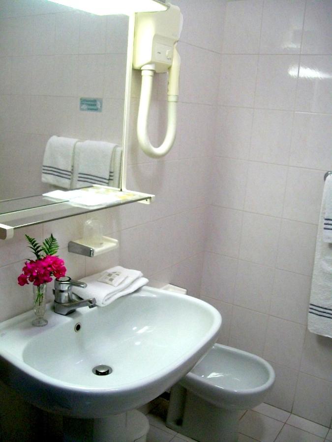 Hotel Du Parc อาตริ ภายนอก รูปภาพ