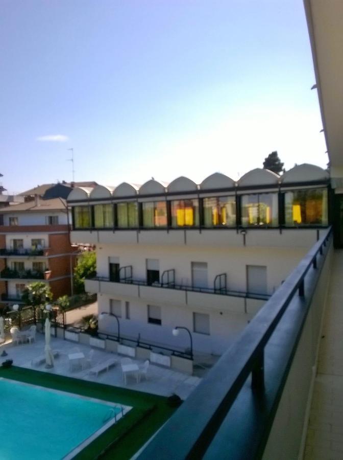 Hotel Du Parc อาตริ ภายนอก รูปภาพ
