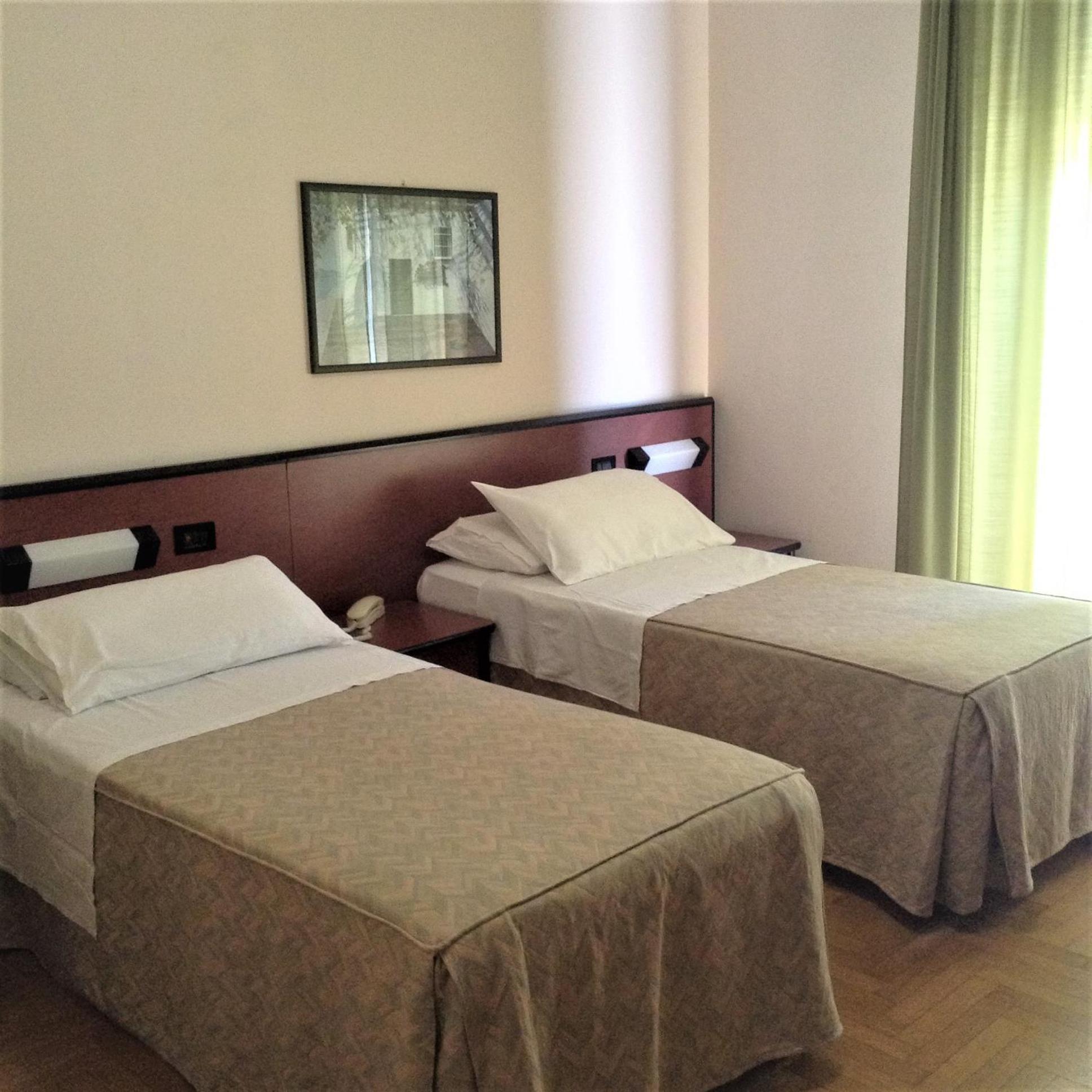 Hotel Du Parc อาตริ ภายนอก รูปภาพ